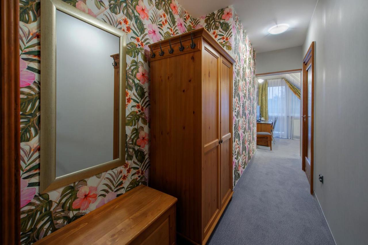 Hotel Zalesie Bochnia Dış mekan fotoğraf